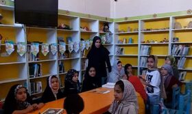 اجرای طرح زندگی با آیه ها با حضور فرزند شهید در کانون شهر نراق