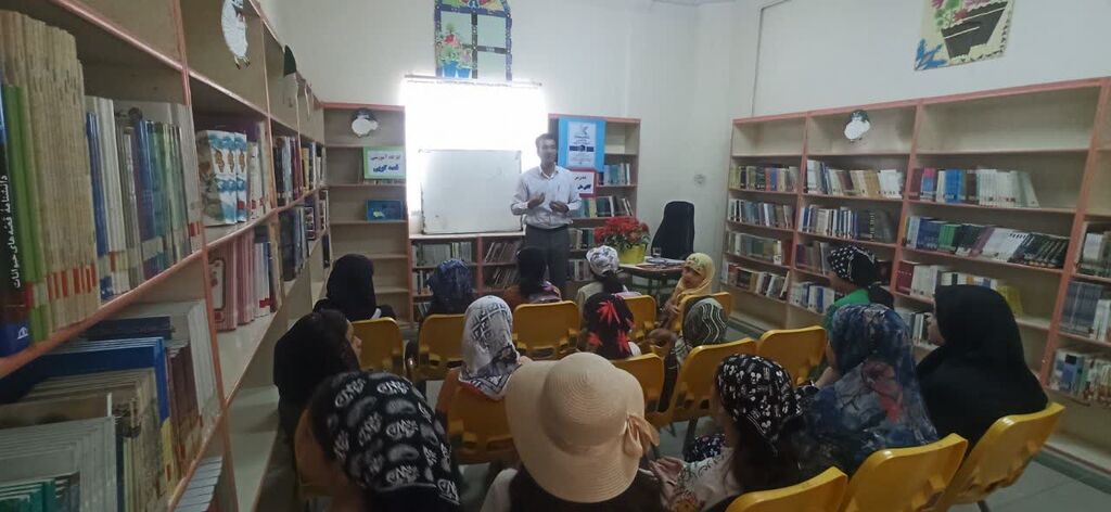 اعضای مرکز کوزران آموزش مفاهیم و روشهای قصهگویی را آموختند