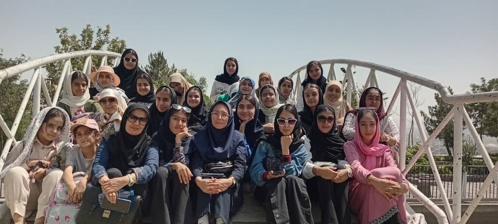 عکاسی برگزاری اردوی عکاسی «یک روز، یک دنیا نگاه نو»