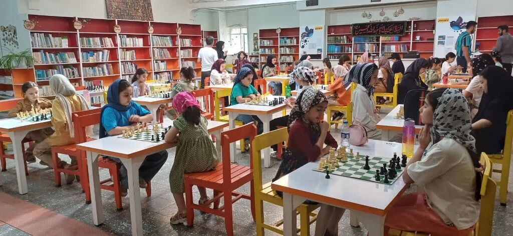 دوره شطرنج کانون همدان با معرفی برترین‌ها پایان یافت