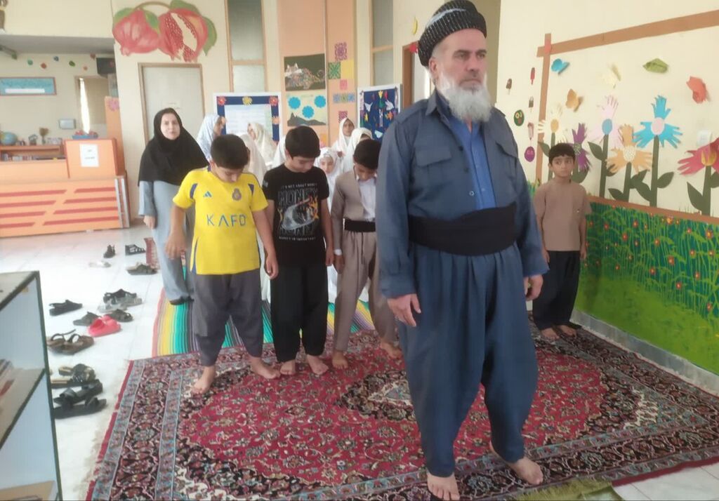 نقش‌آفرینی مرکز نوسود در ترویج فرهنگ نماز با میزبانی از امام جمعه این شهرستان