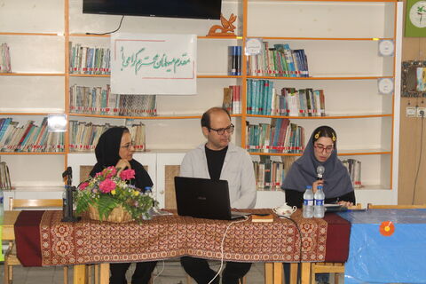 نشست انجمن نوجوان ادبی شهریار با محوریت نقد و بررسی رمان«راز شبحی در مه»