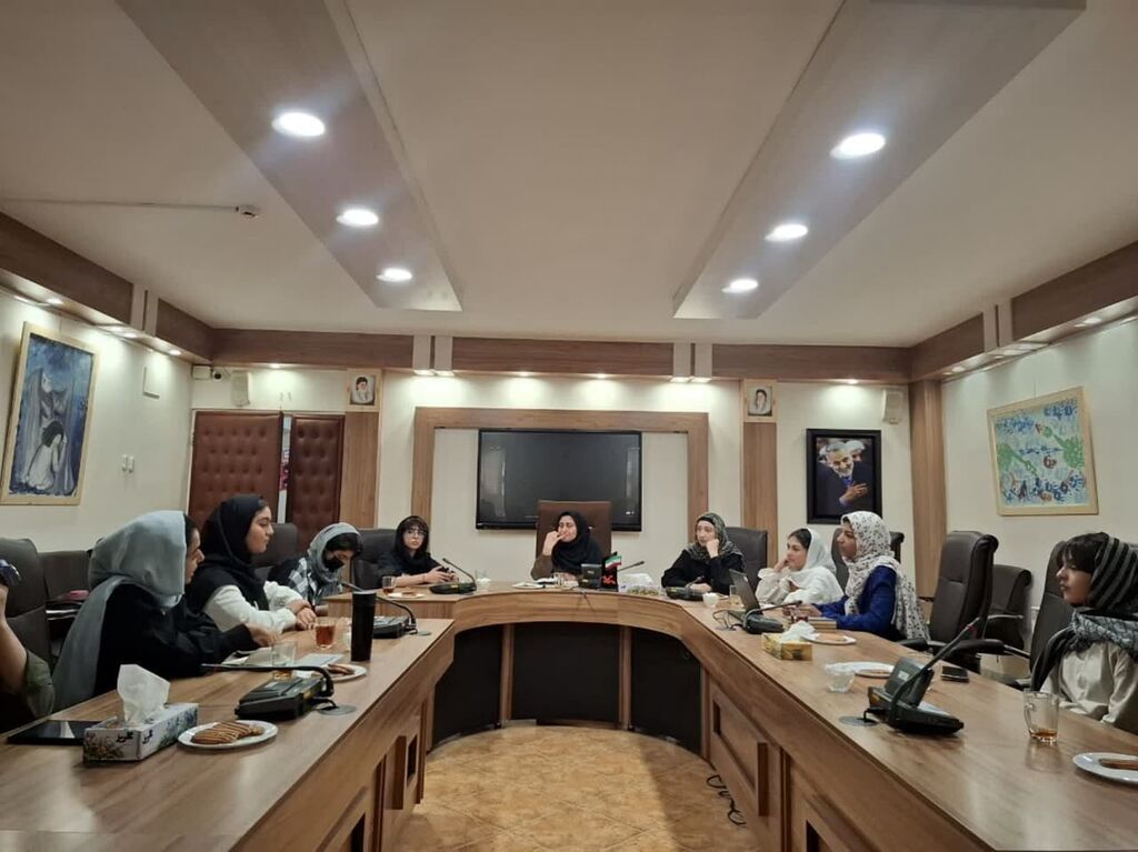 انجمن ادبی برگزاری صد و شصت و ششمین نشست انجمن ادبی آفتاب
