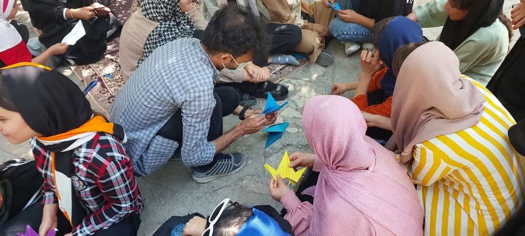 کانون کرمانشاه با اجرای پویش ملی "جهان کودکان را ببین" در اردوی صحنه