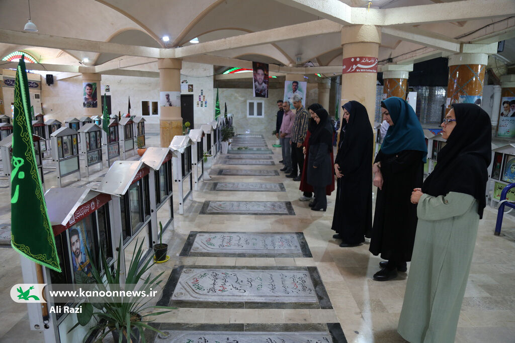 تجدید میثاق کارکنان کانون استان بوشهر با آرمان‌های امام و شهدا