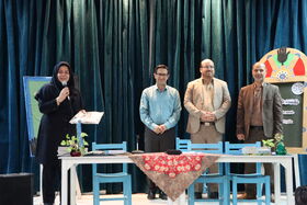 نشست انجمن شاعران نوجوان روشنا در کانون ارا ک برگزار شد