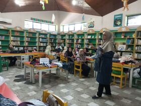 کارگاه آموزشی دوخت ساک پارچه‌ای در کانون شماره‌یک گنبدکاووس