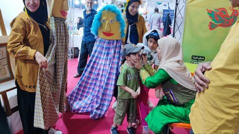غرفه کودک و نوجوان کانون پرورش فکری در نمایشگاه دستاوردهای دولت در استان خوزستان