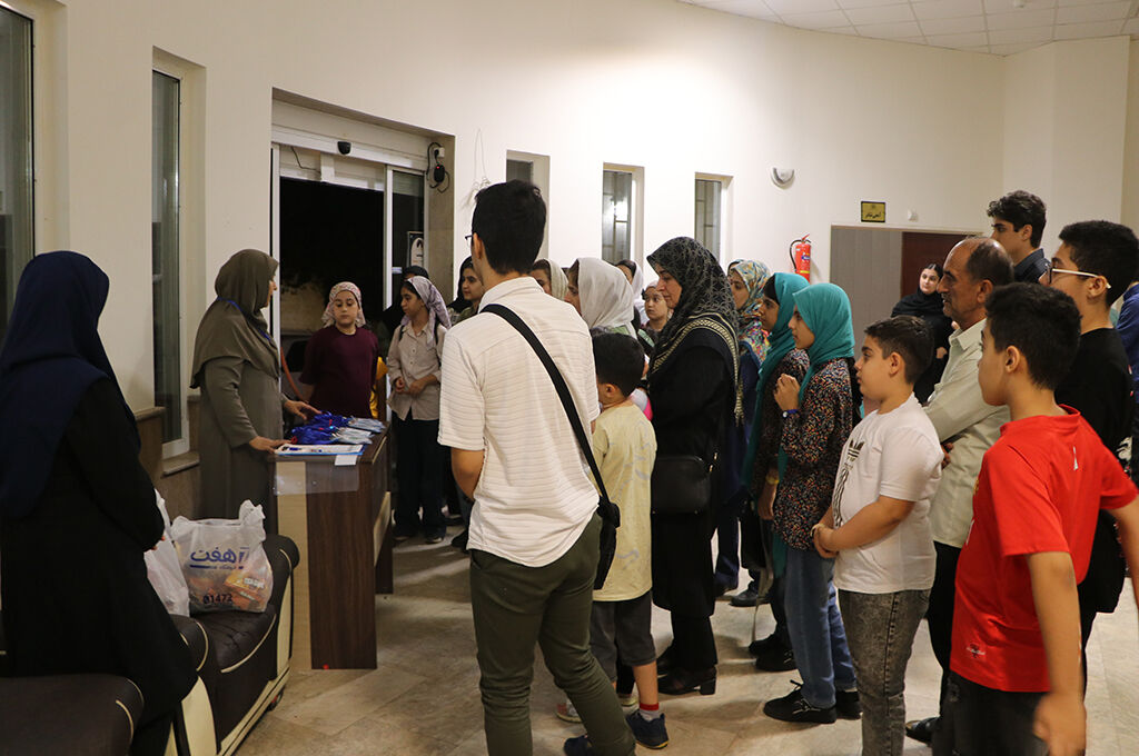 از ماه و زحل تا جهاننمای ۳۶۰ درجه؛ اعضای کانون گیلان شگفتیهای کیهان را به تماشا نشستند