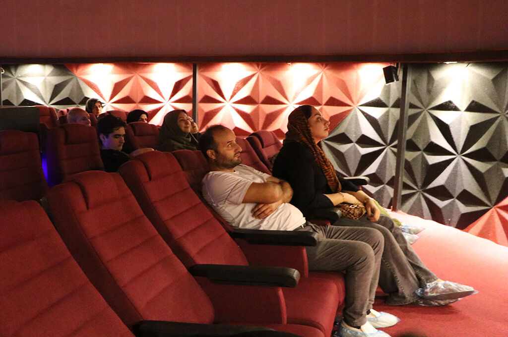 از ماه و زحل تا جهاننمای ۳۶۰ درجه؛ اعضای کانون گیلان شگفتیهای کیهان را به تماشا نشستند