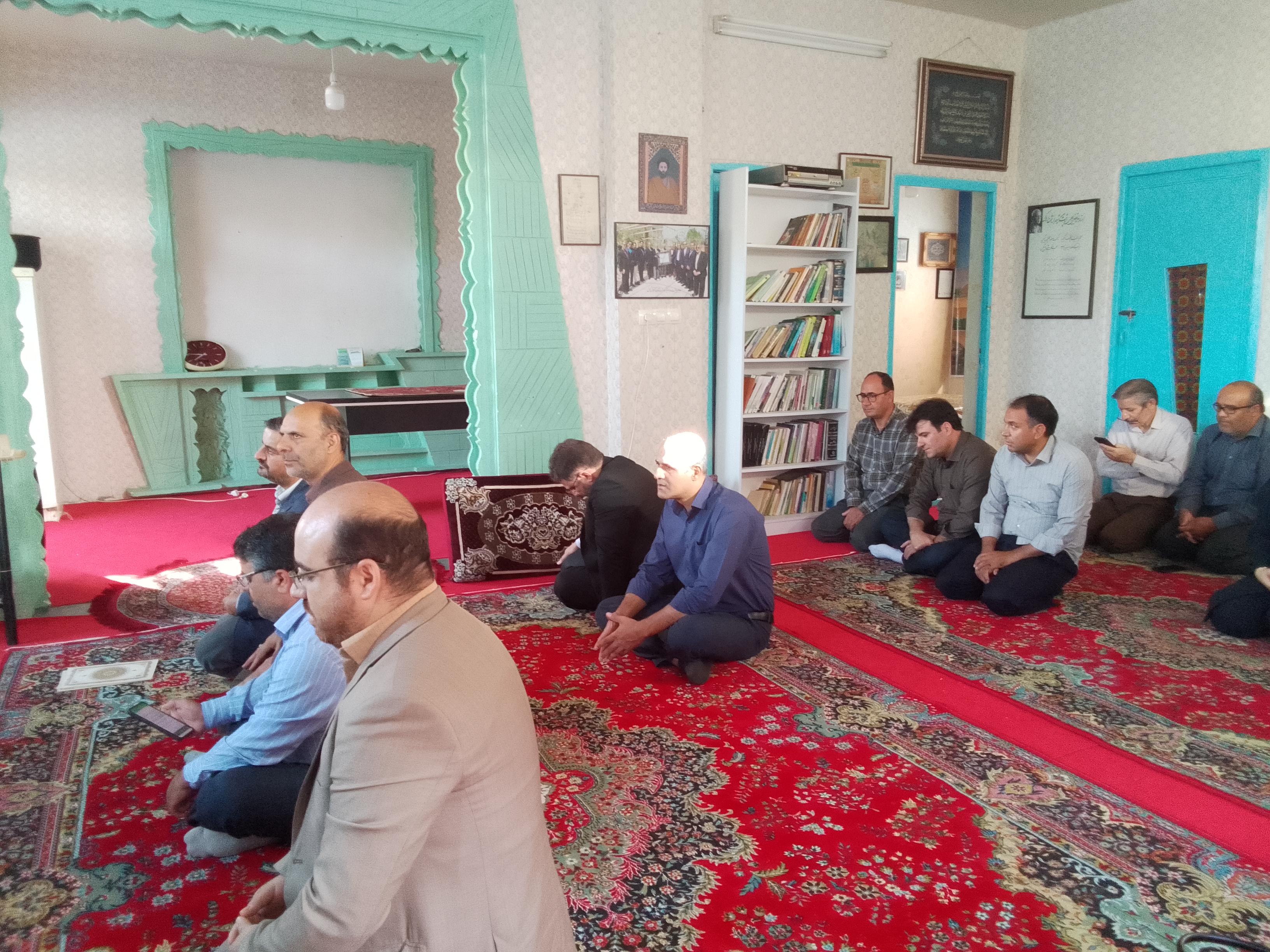 میزبانی کافه موزه اراک از کارکنان کانون استان مرکزی