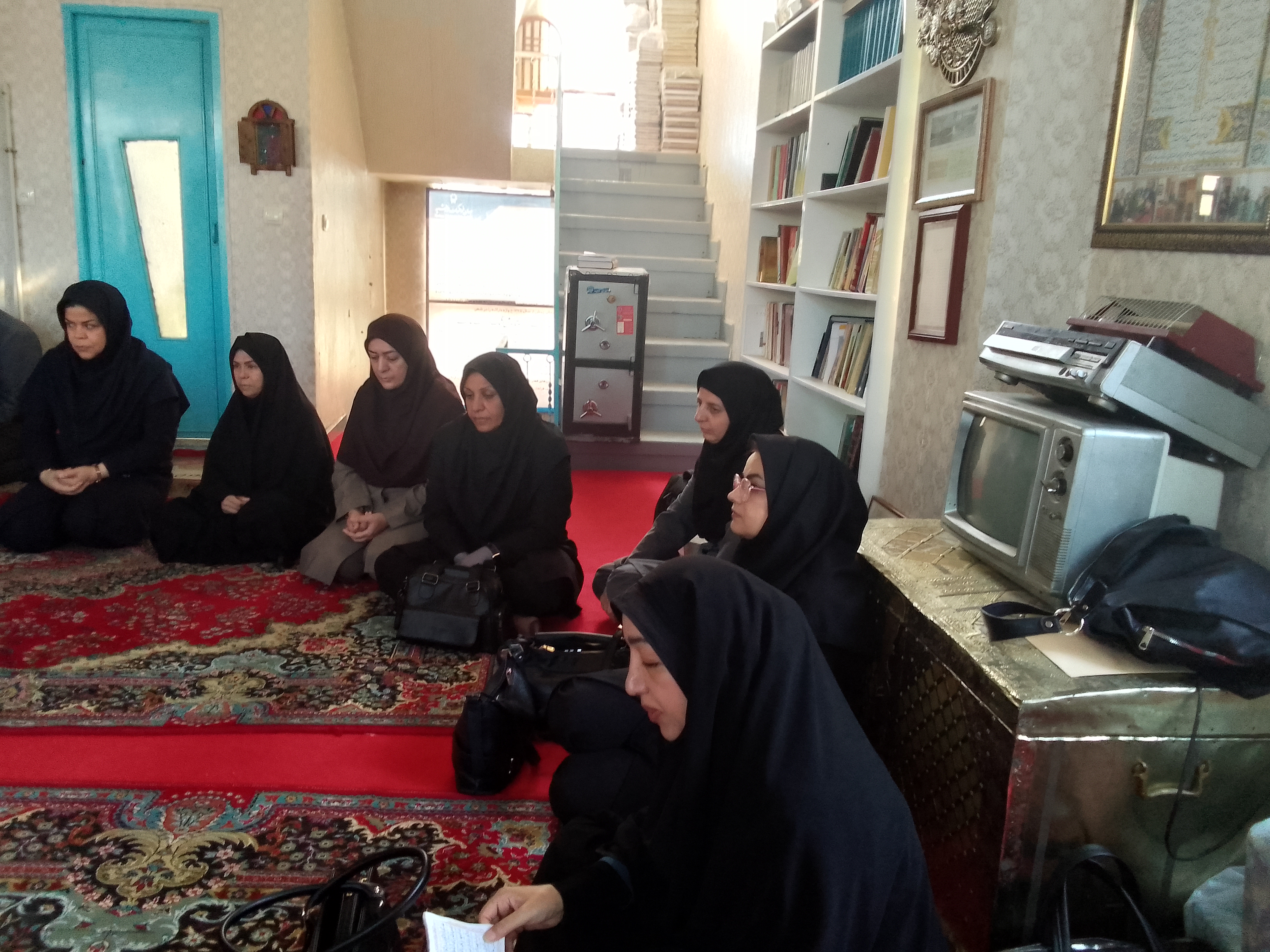 میزبانی کافه موزه اراک از کارکنان کانون استان مرکزی