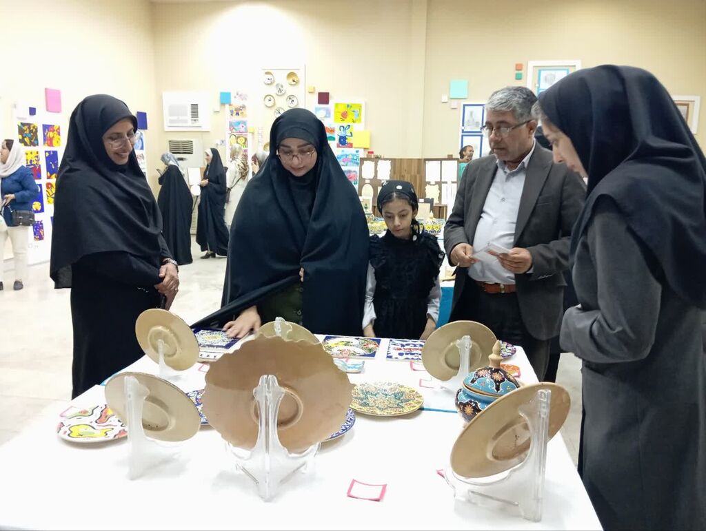 نمایشگاه دستاوردهای تابستانه کانون پرورش فکری کودکان و نوجوانان هرمزگان  افتتاح شد