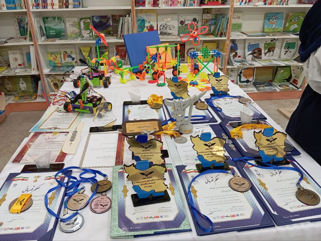 نمایشگاه دستاوردهای تابستانه کانون پرورش فکری کودکان و نوجوانان هرمزگان افتتاح شد