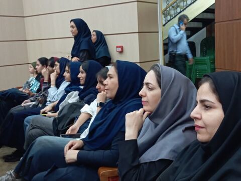 همزمان با هفته دولت ؛ جشن "آفرین گویی" اعضا و مربیان برگزیده کانون هرمزگان برگزار شد