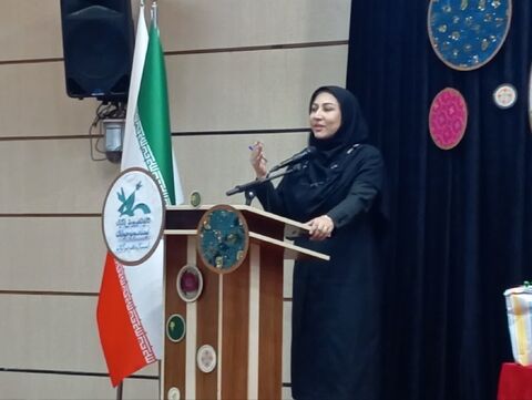همزمان با هفته دولت ؛ جشن "آفرین گویی" اعضا و مربیان برگزیده کانون هرمزگان برگزار شد