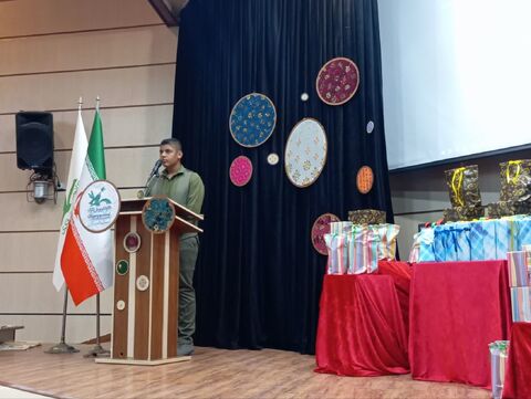 همزمان با هفته دولت ؛ جشن "آفرین گویی" اعضا و مربیان برگزیده کانون هرمزگان برگزار شد