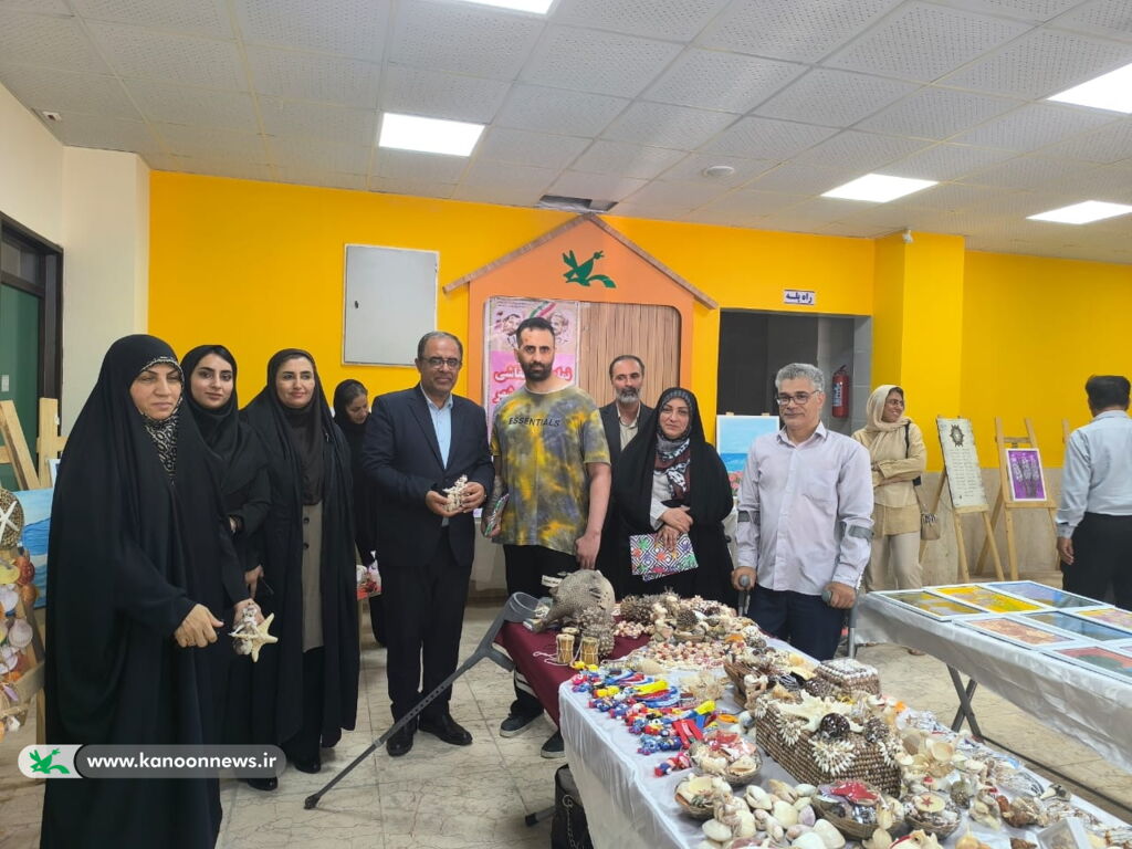 نمایشگاه آثار هنری توان‌جویان بهزیستی در مرکز شماره ۱ کانون بوشهر افتتاح شد