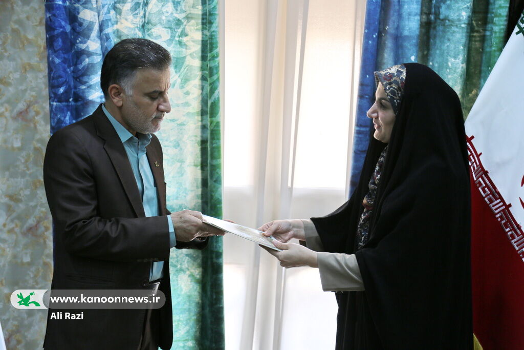 تقدیر مدیرکل از واحدهای حراست و فناوری اطلاعات کانون پرورش فکری استان بوشهر