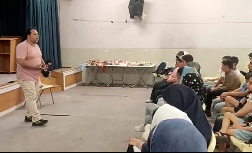 کارگاه آموزش خیمه‌ی شب‌بازی در کانون استان اصفهان