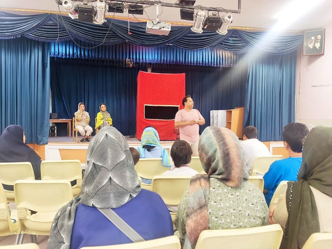 کارگاه آموزش خیمهی شببازی در کانون استان اصفهان