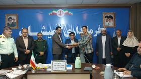 تجلیل از کارمندان نمونه کانون پرورش فکری در هفته دولت