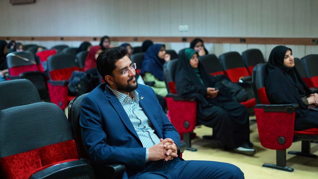 دوره توانمندسازی اعضای دختر باشگاه ادبی «سیمرغ» برگزار شد