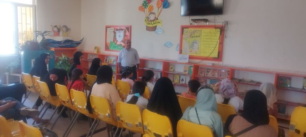 برگزاری کارگاه قصهگویی در مرکز شماره ۱۲ کانون کرمانشاه