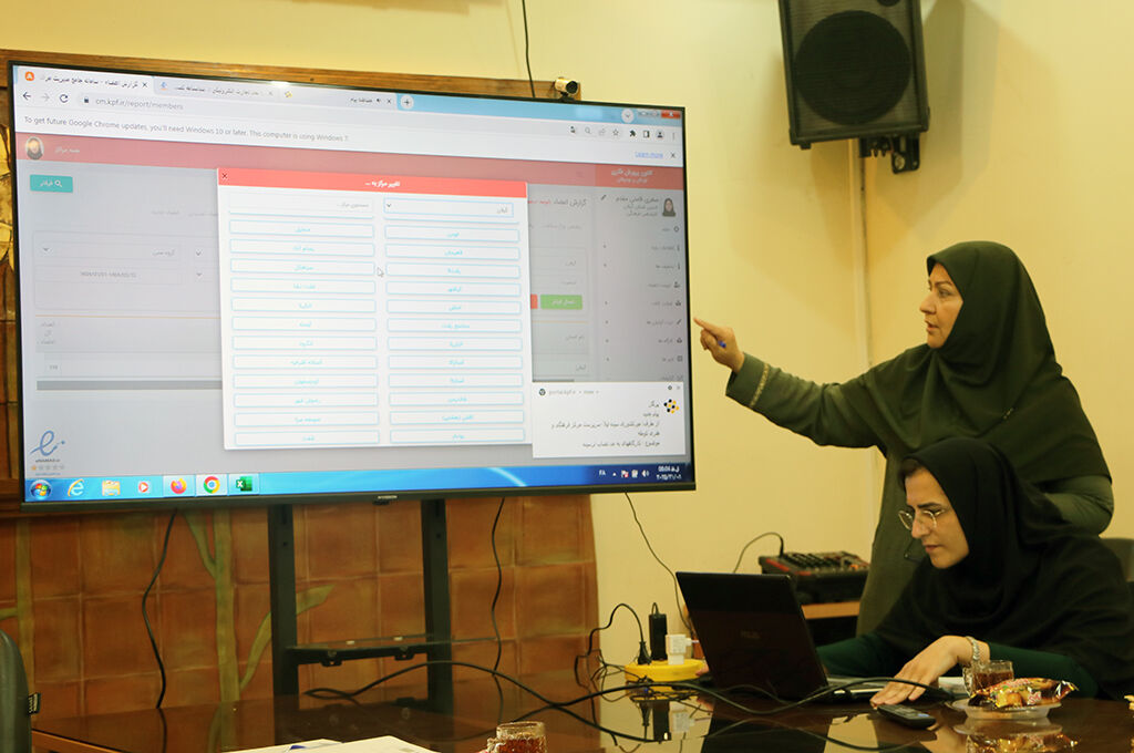 پاسداشت «گوهرهای قیمتی» ایران اسلامی در دستور کار باشد