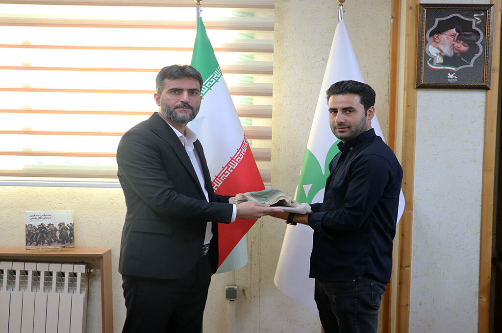 پاسداشت «گوهرهای قیمتی» ایران اسلامی در دستور کار باشد