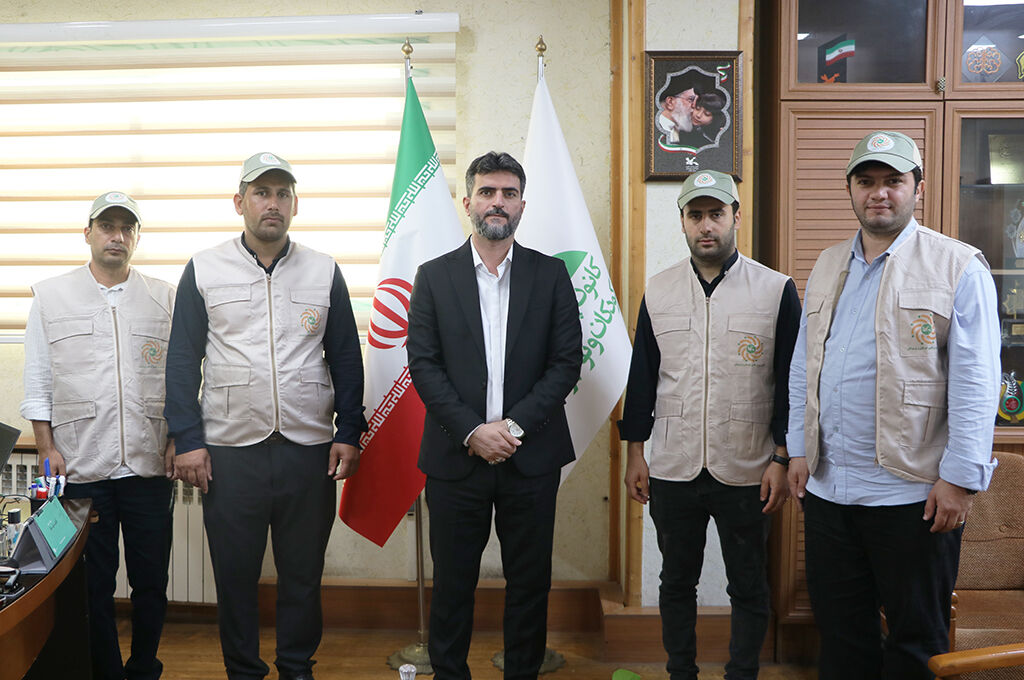 پاسداشت «گوهرهای قیمتی» ایران اسلامی در دستور کار باشد