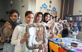 ساخت قاب آیینه با تکنیک پاپیه ماشه در کانون اراک