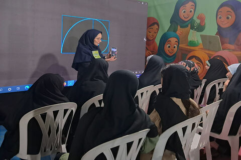 دومین روز نمایشگاه«روایت پرچمداران