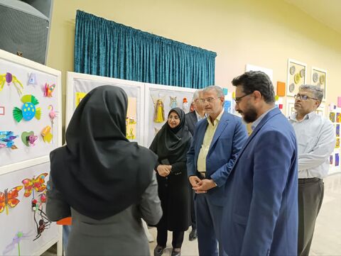 بازدید احمد مرادی از نمایشگاه ماهی پرنده در بندرعباس
