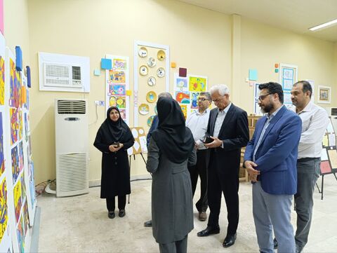 بازدید احمد مرادی از نمایشگاه ماهی پرنده در بندرعباس