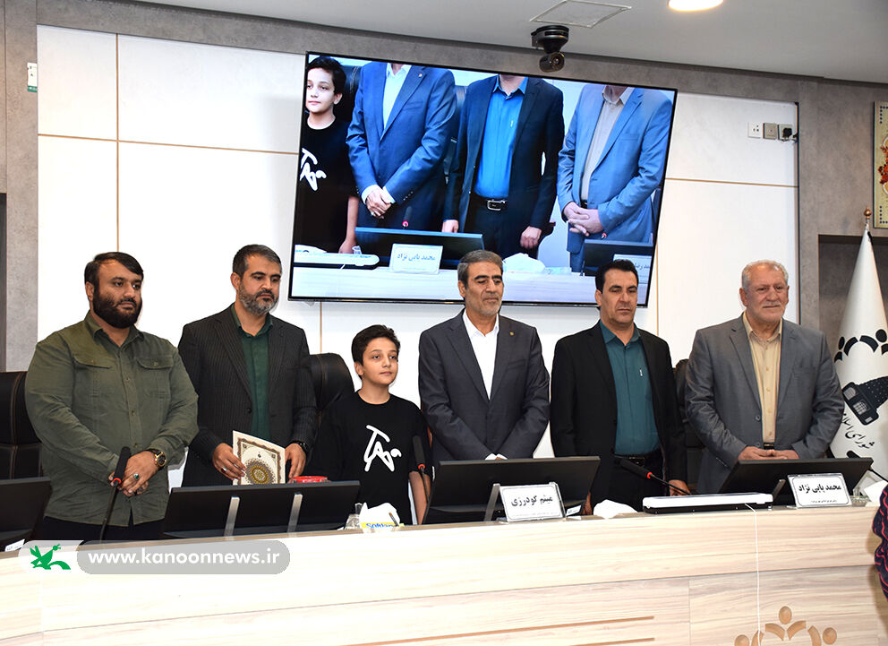 دیدار مدیرکل کانون پرورش فکری لرستان با اعضای شورای شهر بروجرد