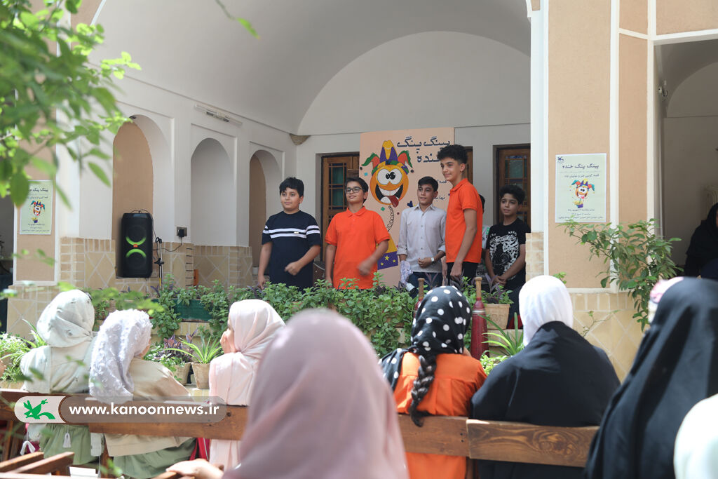 ویژهبرنامه پینگپنگ خنده در یزد برگزار شد