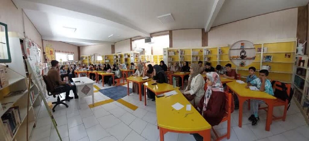 کارگاه جستارنویسی_مرکزی کارگاه جستارنویسی برای نوجوانان در کانون استان مرکزی