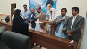 تجلیل از مربی مسئول مرکز فرهنگی هنری میرجاوه(سیستان و بلوچستان) به عنوان کارمند نمونه شهرستان