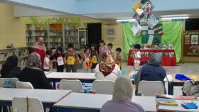 دنیای قصه‌ها و خلاقیت در دستان مادران و کودکان مرکز سمنان