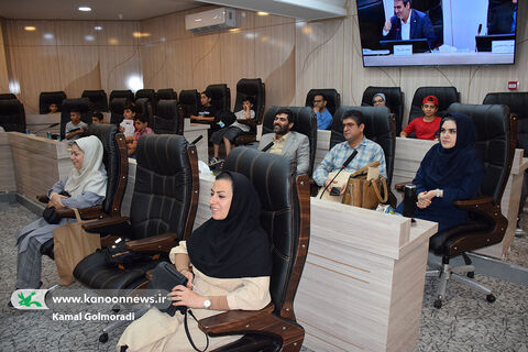نشست صمیمی مدیرکل کانون لرستان باشورای اسلامی شهر بروجرد