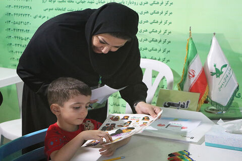 غرفه کانون گیلان در سومین روز برپایی نمایشگاه «روایت پرچمداران»