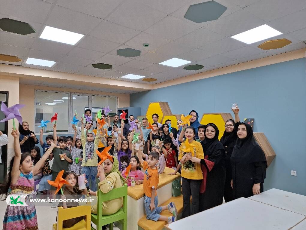 «روز لیموناد و فرفرههای رنگی» در مرکز شماره ۱ کانون بوشهر