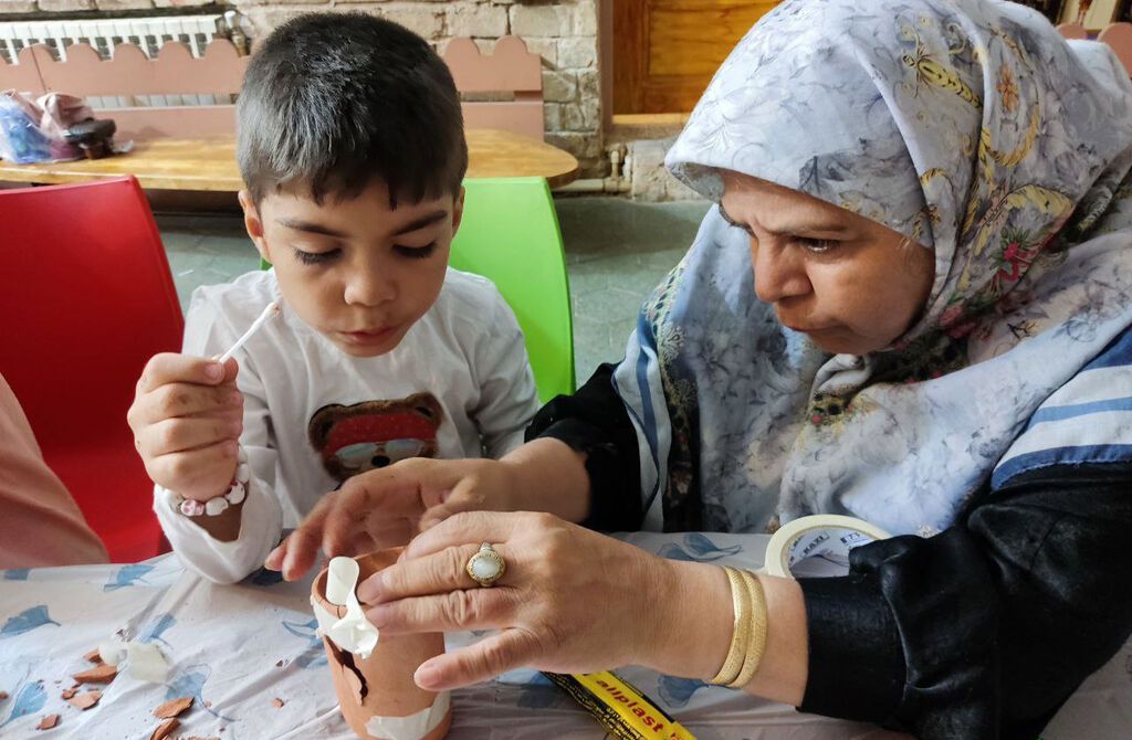 کارگاه «آشنایی با مرمت سفال برای کودکان» در موزه تاریخ کانون برگزار شد