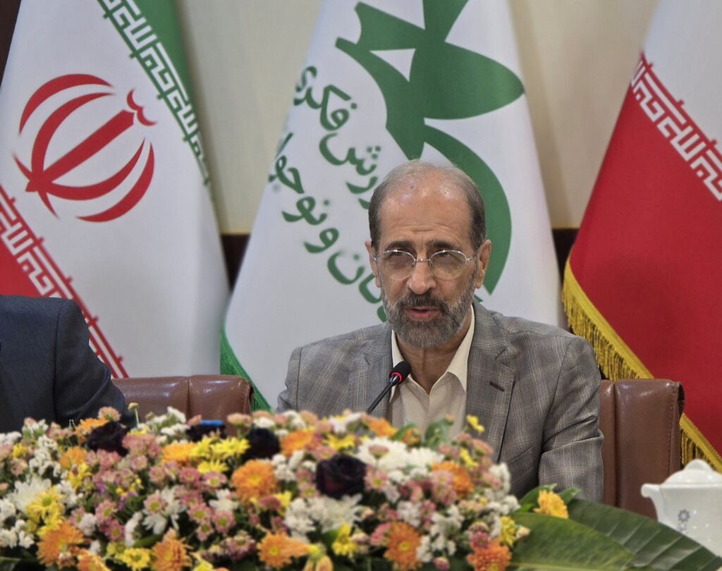 محسن چینیفروشان در گردهمایی مدیران کل کانون در مشهد کانون، گنجینهای بیمانند و مأمور تربیت انسانهای راهگشاست