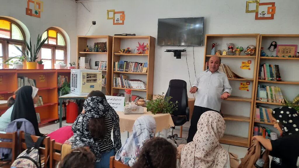 کارگاه قصه‌گویی برای اعضا و والدین مرکز شماره ۱۰ کانون کرمانشاه