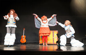 از کرج تا سنندج/ گشت‌وگذار نمایشی دوره‌گردها در کوچه‌های پاییز