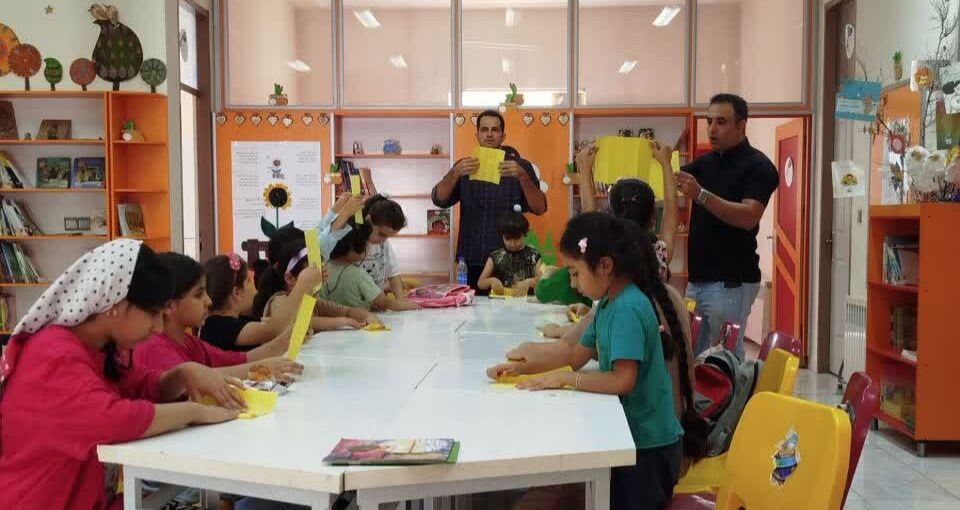 کارگاههای خلاقیتپرور اوریگامی در مرکز صحنه شماره 2 برگزار شد