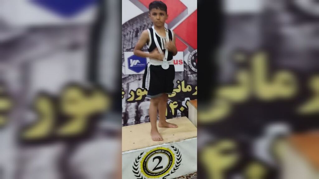 مدالهای رنگین عضو مرکز شماره ۳ کانون کرمانشاه در وزنهبرداری