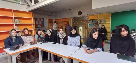 سیمرغ همدان